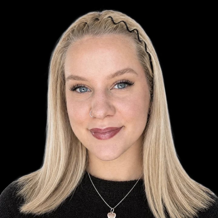 Jasmin M.