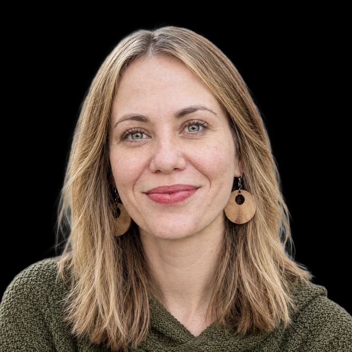 Jasmin A.